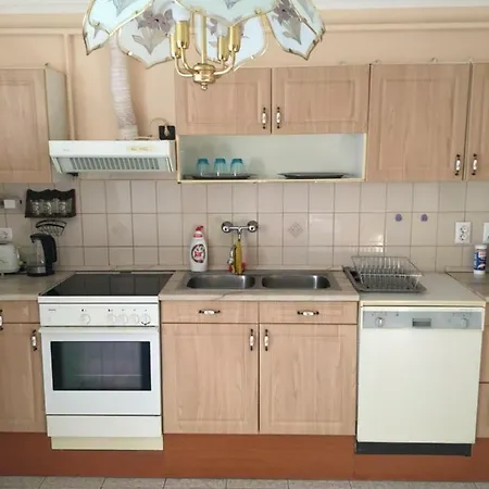 Apartament Stella Debreţin
