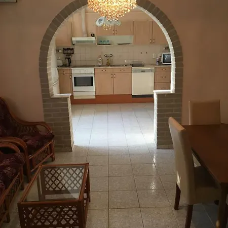 Stella Apartament Debreţin